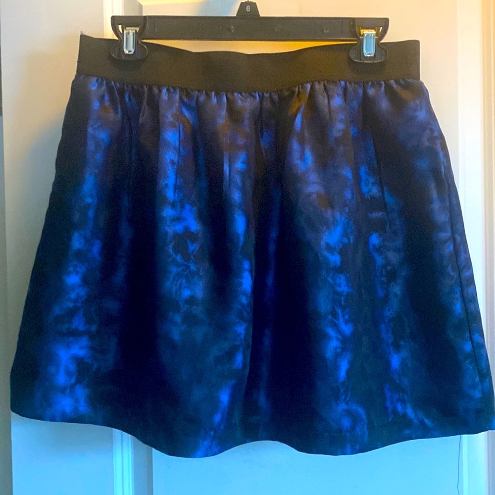 Large Forever 21 blue/black iridescent mini skirt